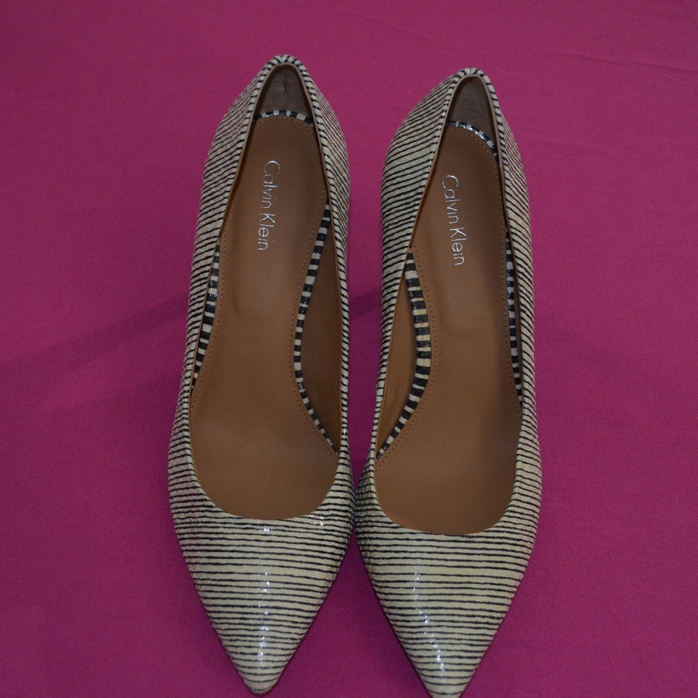 Calvin Klein Gayle Pump